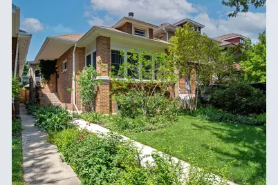 2948 W Wilson Avenue, Chicago, IL 60625 - Photo 1