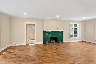 622 Sexton St, Aurora, IL 60505 - Photo 15