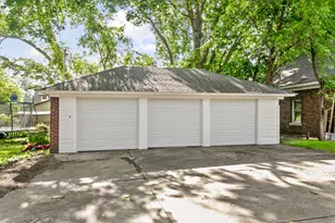 622 Sexton St, Aurora, IL 60505 - Photo 31