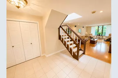 1401 Burr Oak Road #303B, Hinsdale, IL 60521 - Photo 3