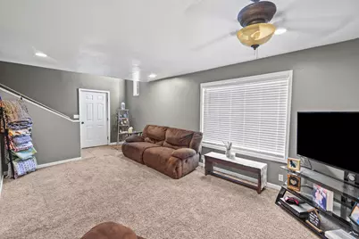 523 E Mitchell Street, Salem, IL 62881 - Photo 13