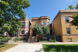 2302 W Addison St, Chicago, IL 60618 - Photo 31