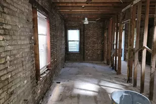 2302 W Addison St, Chicago, IL 60618 - Photo 5