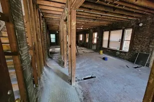 2302 W Addison St, Chicago, IL 60618 - Photo 3