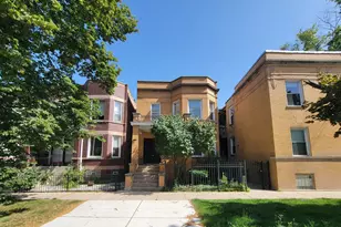 2302 W Addison St, Chicago, IL 60618 - Photo 1