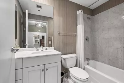 600 N Lake Shore Drive #2411, Chicago, IL 60611 - Photo 19