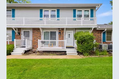 306 Milton Court #B, Bloomingdale, IL 60108 - Photo 1