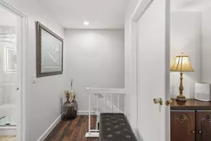 306 Milton Ct, Bloomingdale, IL 60108 - Photo 7