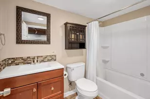 422 Walnut Dr, Streamwood, IL 60107 - Photo 17