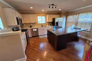 886 S Insignia Ct, Palatine, IL 60067 - Photo 3