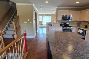 886 S Insignia Ct, Palatine, IL 60067 - Photo 5