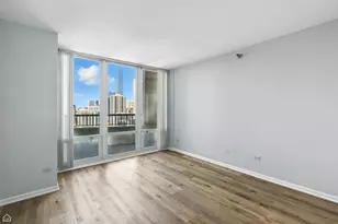 345 N LaSalle St, Chicago, IL 60654 - Photo 9