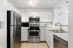 345 N LaSalle St, Chicago, IL 60654 - Photo 7