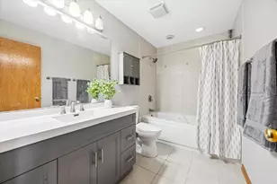 6602 Natasha Ct, Countryside, IL 60525 - Photo 17
