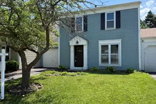 331 Golf Ln, Algonquin, IL 60102 - Photo 1