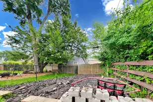 9007 W 92nd St, Hickory Hills, IL 60457 - Photo 35