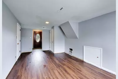 9007 W 92nd Street, Hickory Hills, IL 60457 - Photo 7
