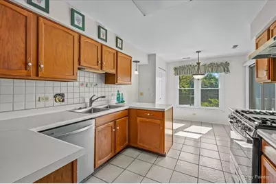 1405 Sutton Court #1405, Vernon Hills, IL 60061 - Photo 9