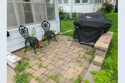 513 Crawford Avenue, Dixon, IL 61021 - Photo 3