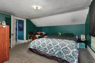 300 N Bogardus St, Elkhart, IL 62634 - Photo 19
