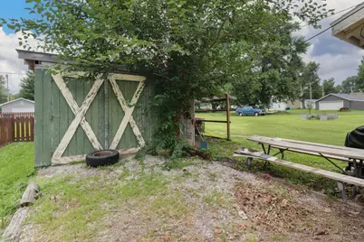 300 N Bogardus Street, Elkhart, IL 62634 - Photo 25