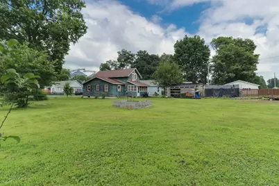 300 N Bogardus Street, Elkhart, IL 62634 - Photo 29