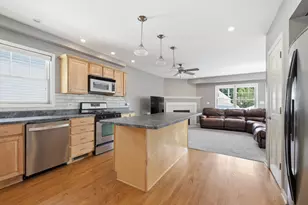5457 N Monitor Ave, Chicago, IL 60630 - Photo 13