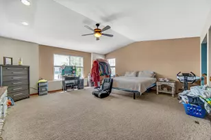 15239 Kenmare Cir, Manhattan, IL 60442 - Photo 11