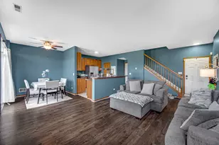 15239 Kenmare Cir, Manhattan, IL 60442 - Photo 5