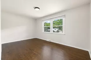 146 Pleasant Dr, Chicago Heights, IL 60411 - Photo 13