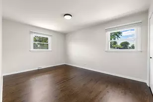 146 Pleasant Dr, Chicago Heights, IL 60411 - Photo 11