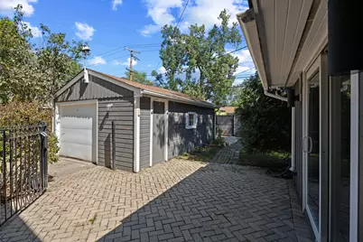 2207 Crawford Avenue, Evanston, IL 60201 - Photo 27
