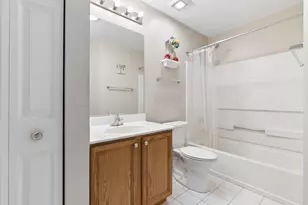 122 Bay Dr, Itasca, IL 60143 - Photo 11