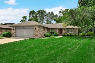 5239 Laramie Ct, Oak Forest, IL 60452 - Photo 3
