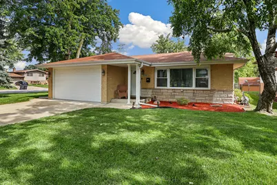 800 E 169th Place, South Holland, IL 60473 - Photo 1