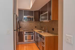 650 W Wayman St, Chicago, IL 60661 - Photo 7