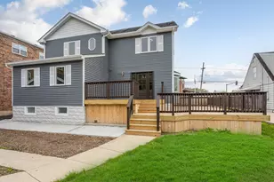 606 S York St, Elmhurst, IL 60126 - Photo 1