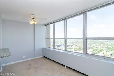 655 W Irving Park Road #4916, Chicago, IL 60613 - Photo 15