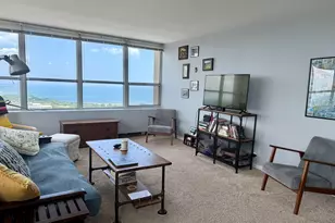 655 W Irving Park Rd, Chicago, IL 60613 - Photo 7