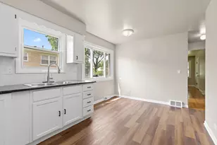 2115 N Mobile Ave, Chicago, IL 60639 - Photo 13
