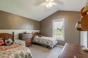 412 Sunset Dr, Colfax, IL 61728 - Photo 21