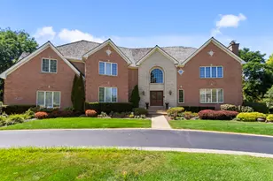 28063 Gray Barn Ln, Lake Barrington, IL 60010 - Photo 5