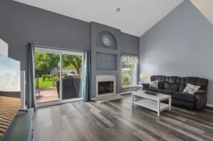 343 Cane Garden Cir, Aurora, IL 60504 - Photo 7
