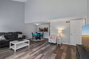 343 Cane Garden Cir, Aurora, IL 60504 - Photo 9