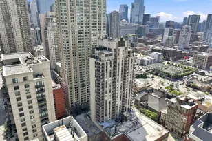 635 N Dearborn St, Chicago, IL 60654 - Photo 27