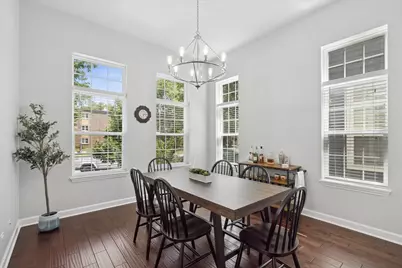 14 N Dryden Place, Arlington Heights, IL 60004 - Photo 3