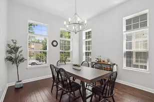 14 N Dryden Pl, Arlington Heights, IL 60004 - Photo 3