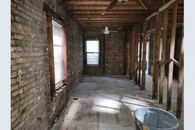 2302 W Addison Street, Chicago, IL 60618 - Photo 5