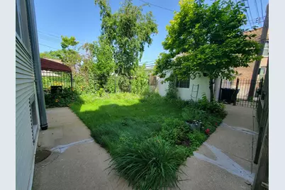 2302 W Addison Street, Chicago, IL 60618 - Photo 21