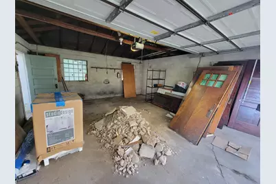 2302 W Addison Street, Chicago, IL 60618 - Photo 25